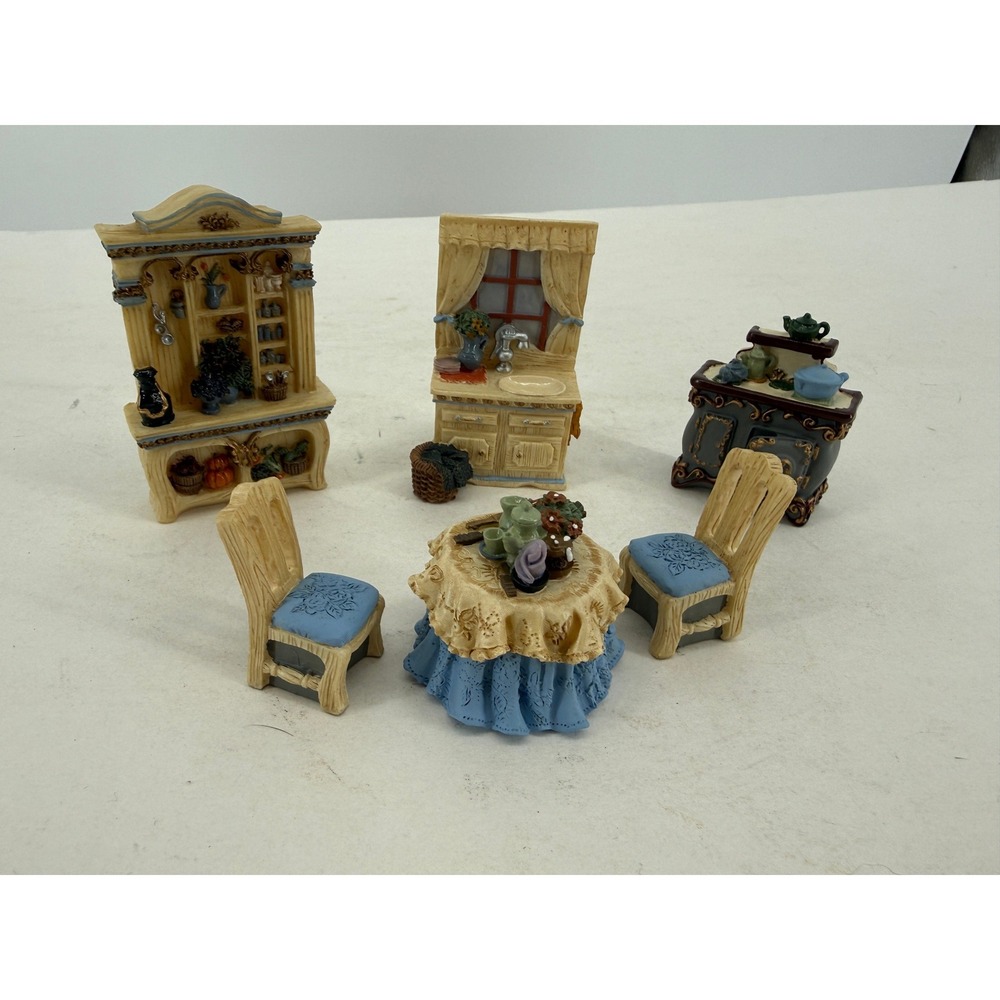 Avon Victorian Memories Miniature Furniture Collectibles 6 Pieces Kitchen In Box